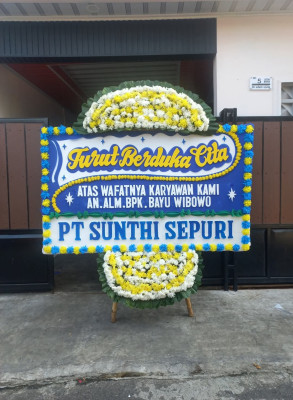 Papan Bunga Duka di Kutawaringin