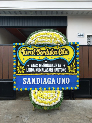 Papan Bunga Duka di Kutawaringin