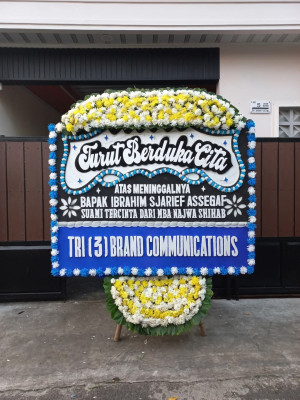 Papan Bunga Duka di Kutawaringin